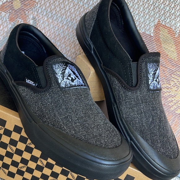 Vans Men’s Bmx Slip-On
Fast And Loose Black
VN0005V1BLA
Sneakers - Picture 8 of 16